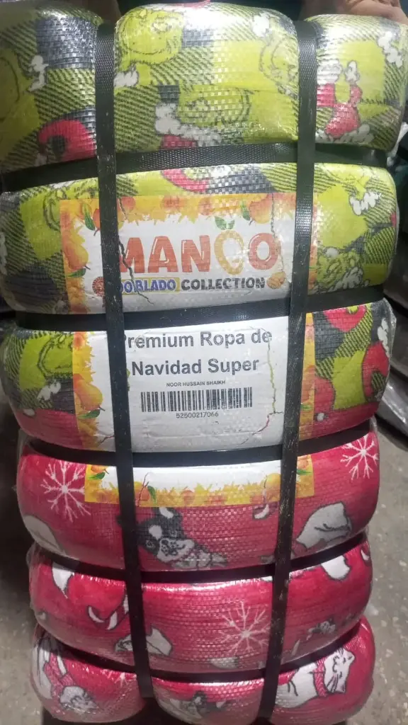 1537 ROPA DE NAVIDAD